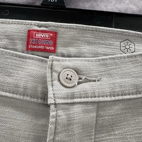Levis XX Chino Pants Mens 32x30 Gray Standard Taper Warm - Picture 1 of 9